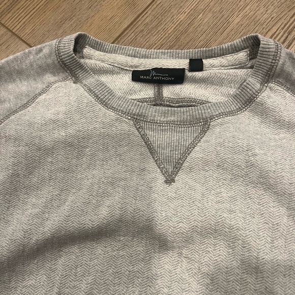 Marc Anthony Heather Gray Crewneck Sweater - Picture 4 of 4